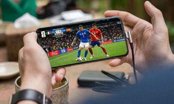 Watch-the-World-Cup-on-your-phone-(Source-Gemini)