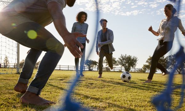 Apps for Meeting with Friends for Casual Matches 